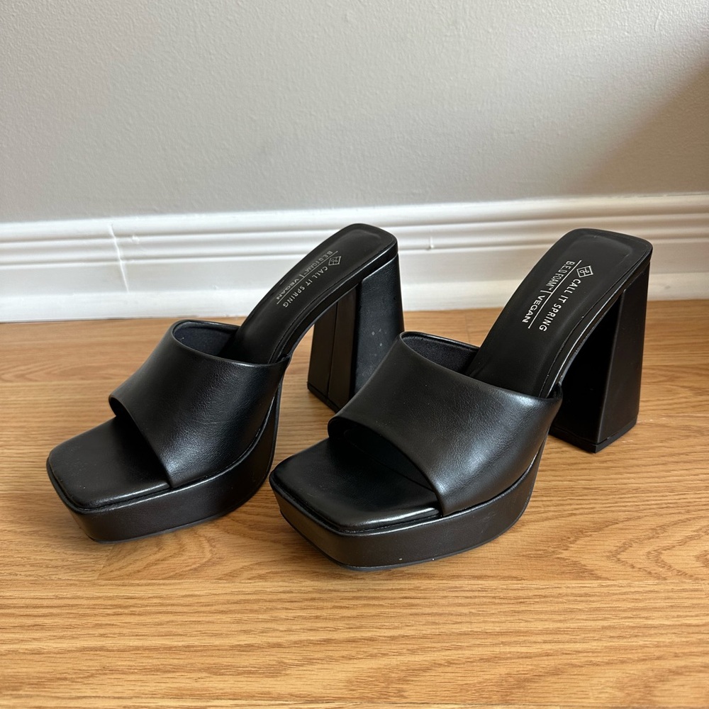 Black platform heel